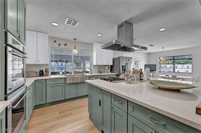 1400 Maria Elena Drive, Las Vegas, NV 89104