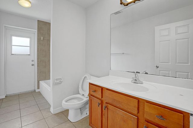 2125 SW Salvatierra Boulevard, Port St. Lucie, Port St Lucie, FL 34987