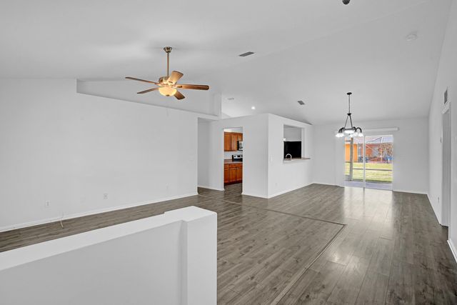 2125 SW Salvatierra Boulevard, Port St. Lucie, Port St Lucie, FL 34987