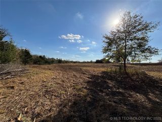 S Lone Oak Road, Durant, OK 74701