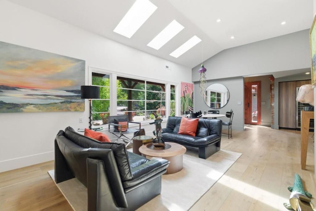 Image 12 of property listing at 13651 Pierce Road, Saratoga, CA 95070