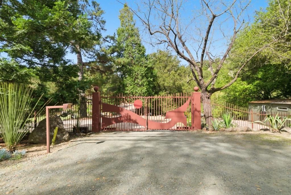 Image 7 of property listing at 13651 Pierce Road, Saratoga, CA 95070