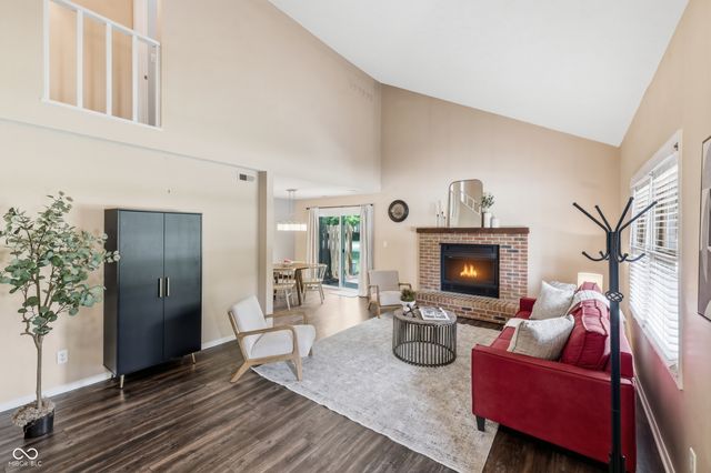 7548 Castleton Farms West Drive, Indianapolis, IN 46256