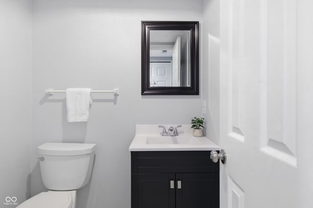 7548 Castleton Farms West Drive, Indianapolis, IN 46256