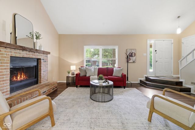7548 Castleton Farms West Drive, Indianapolis, IN 46256