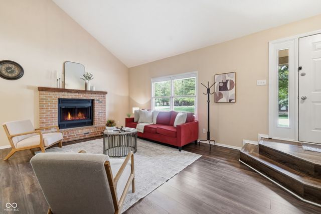 7548 Castleton Farms West Drive, Indianapolis, IN 46256