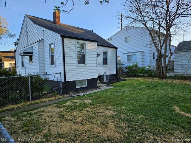 317 Michigan Avenue, Pontiac, MI 48342