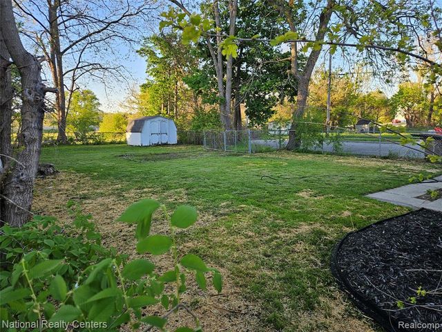 317 Michigan Avenue, Pontiac, MI 48342
