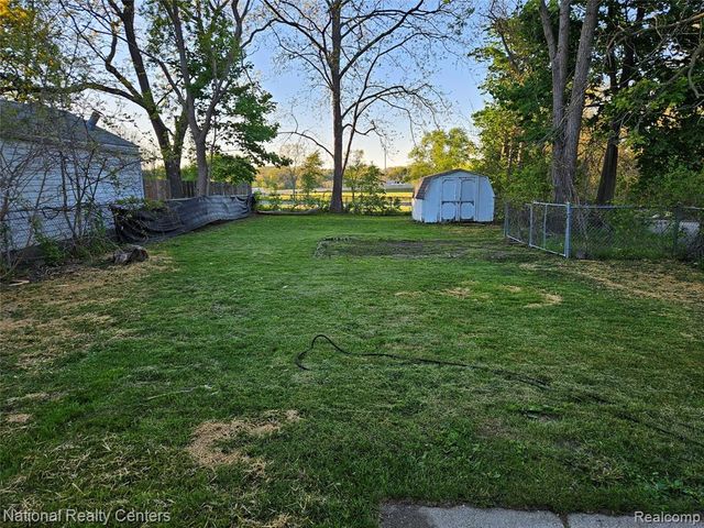 317 Michigan Avenue, Pontiac, MI 48342