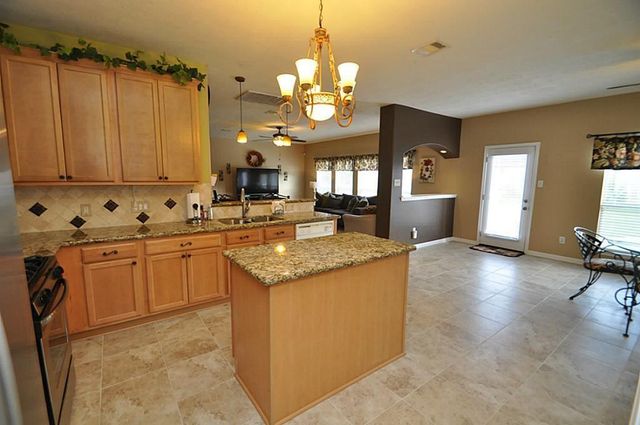 2931 Silver Landing Lane, Dickinson, TX 77539