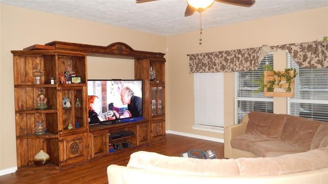 2931 Silver Landing Lane, Dickinson, TX 77539