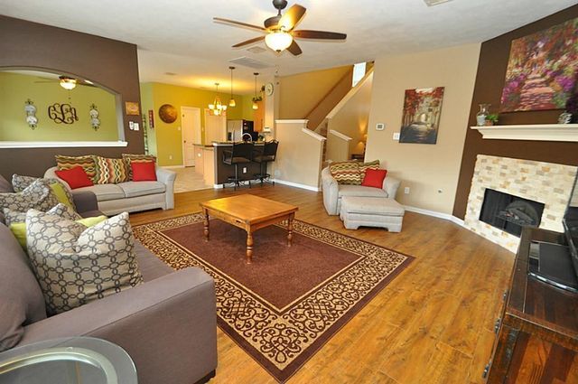 2931 Silver Landing Lane, Dickinson, TX 77539