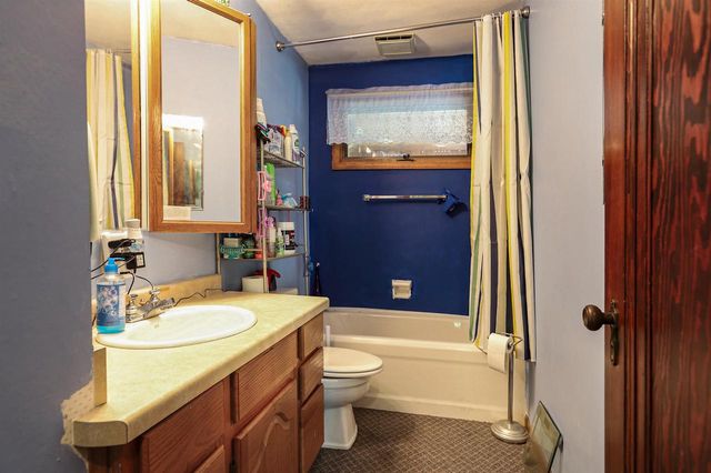 1738 N ERB STREET, Appleton, WI 54911