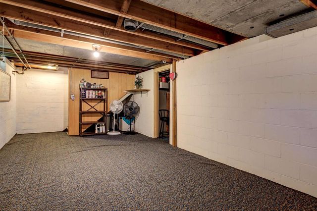1738 N ERB STREET, Appleton, WI 54911