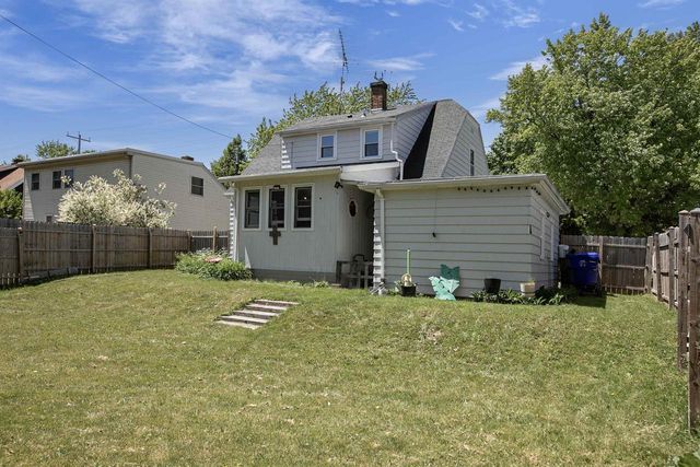 1738 N ERB STREET, Appleton, WI 54911