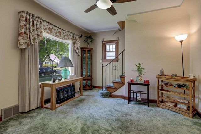 1738 N ERB STREET, Appleton, WI 54911
