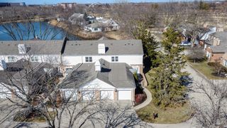 133 Rivershire Lane, Lincolnshire, IL 60069