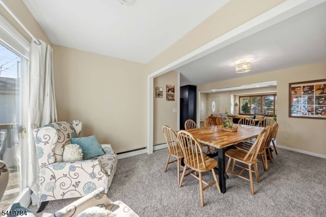162 Rutherford Ave, Woodbridge Twp., NJ 07095