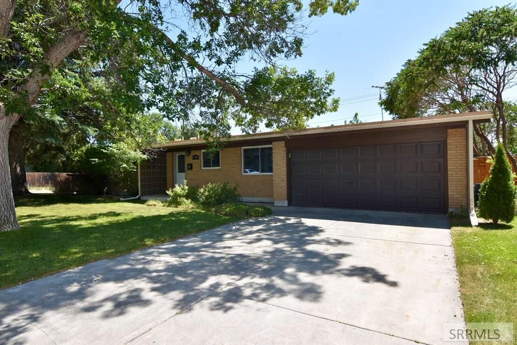 Image 5 of property listing at 1725 Rainier Street, Idaho Falls, ID 83402