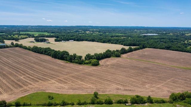 332 Coble Rd, Shelbyville, TN 37160