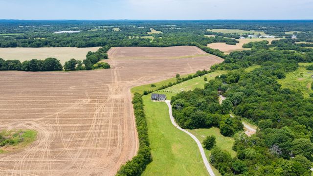 332 Coble Rd, Shelbyville, TN 37160
