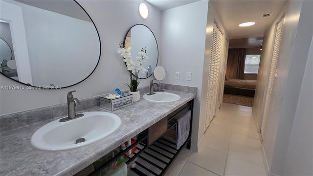 3360 Spanish Moss Ter 104, Lauderhill, FL 33319