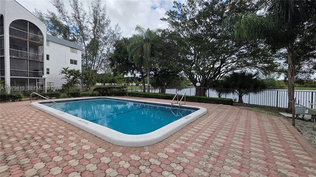 3360 Spanish Moss Ter 104, Lauderhill, FL 33319