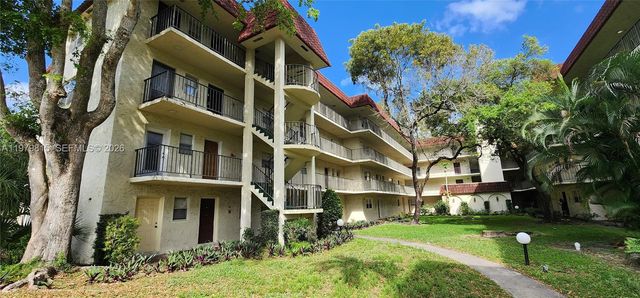 3360 Spanish Moss Ter 104, Lauderhill, FL 33319