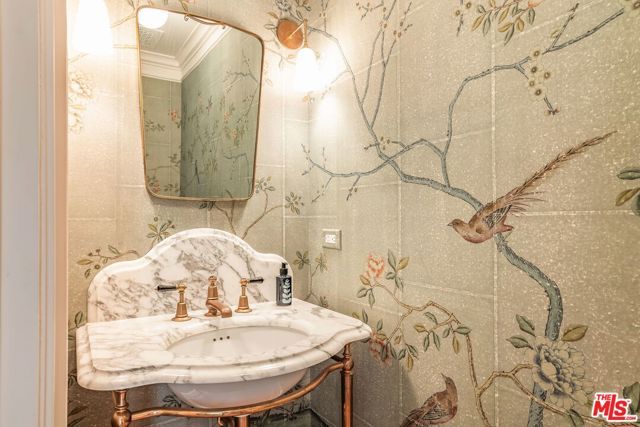 1424 N Crescent Heights Boulevard 48, West Hollywood, CA 90046