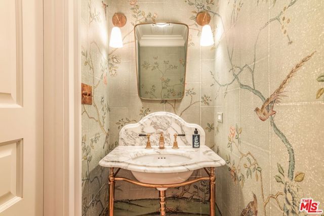 1424 N Crescent Heights Boulevard 48, West Hollywood, CA 90046