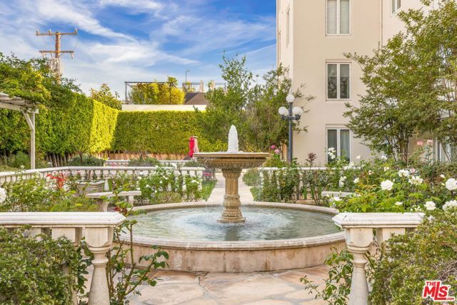 1424 N Crescent Heights Boulevard 48, West Hollywood, CA 90046