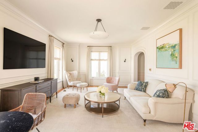 1424 N Crescent Heights Boulevard 48, West Hollywood, CA 90046