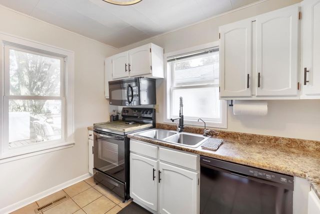 454 4th Avenue S, South Saint Paul, MN 55075