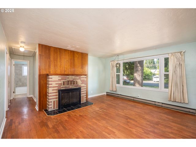 3198 PHEASANT Blvd, Springfield, OR 97477