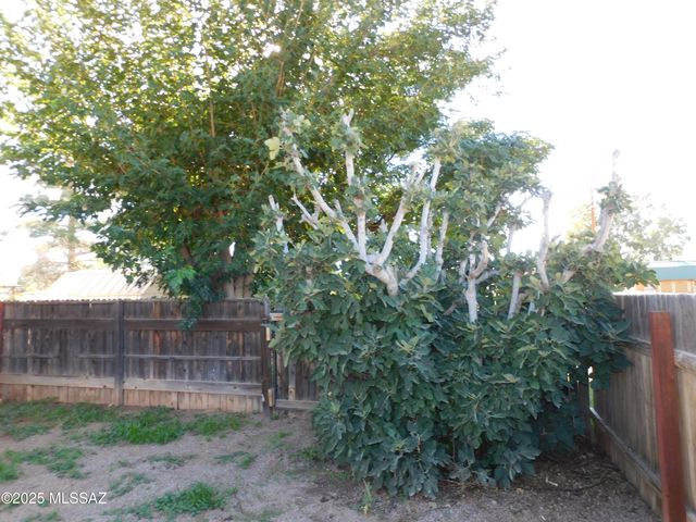 104 N Neff Place, Pearce, AZ 85625