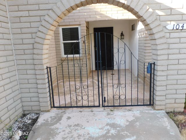 104 N Neff Place, Pearce, AZ 85625