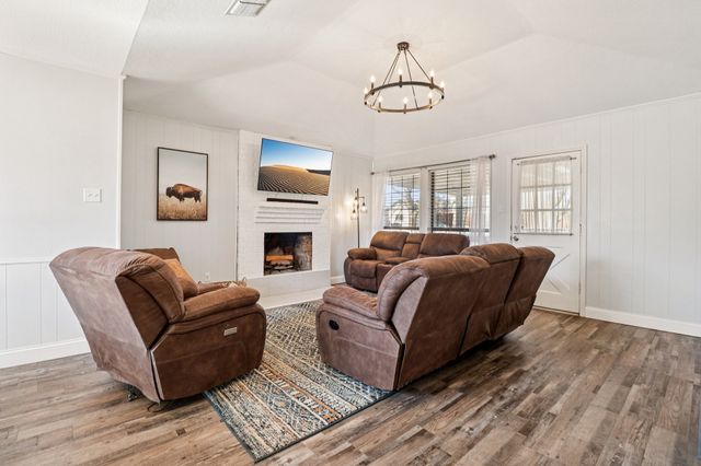 1202 N Sharpshire Drive, Waxahachie, TX 75165