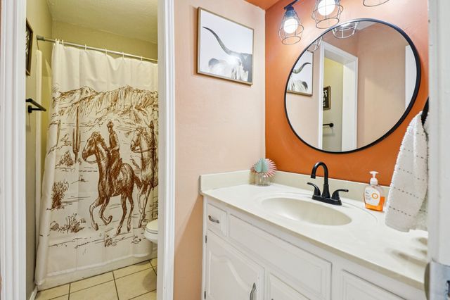 1202 N Sharpshire Drive, Waxahachie, TX 75165