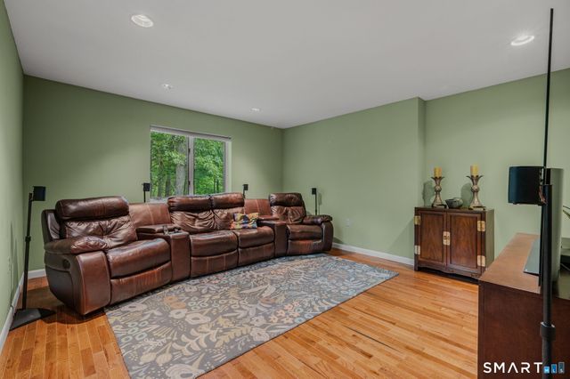 18 South Road, Bozrah, CT 06334