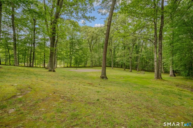 18 South Road, Bozrah, CT 06334