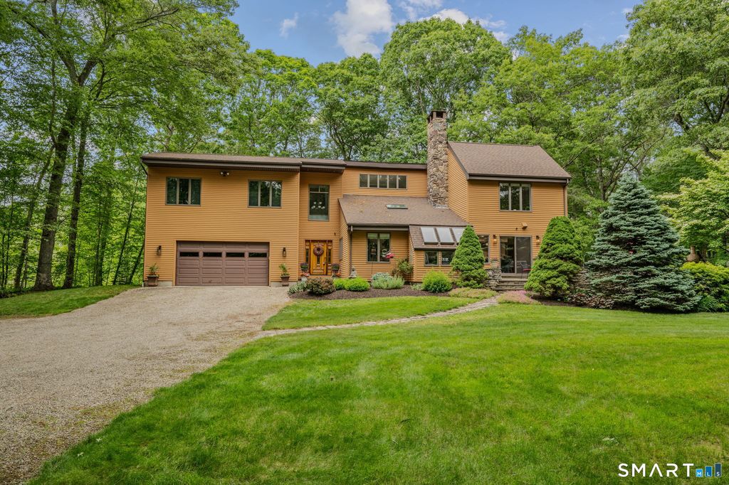 18 South Road, Bozrah, CT 06334