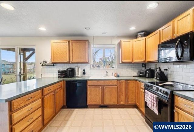 8781 Box Elder St, Corvallis, OR 97330