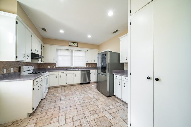 1500 E Dinglewood Drive, Columbus, GA 31906