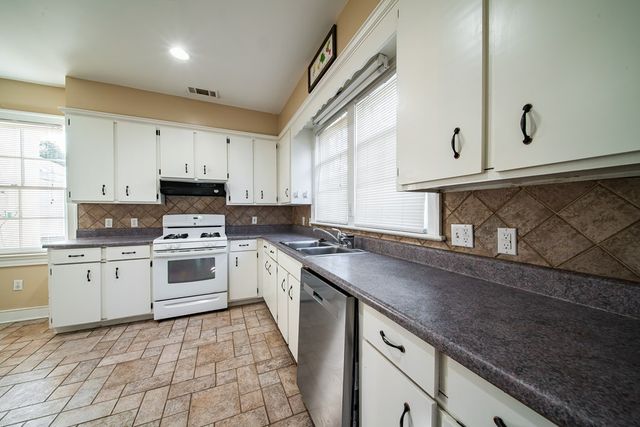 1500 E Dinglewood Drive, Columbus, GA 31906