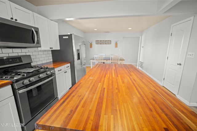 940 Curtis Place, Fernley, NV 89408