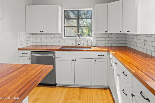 940 Curtis Place, Fernley, NV 89408