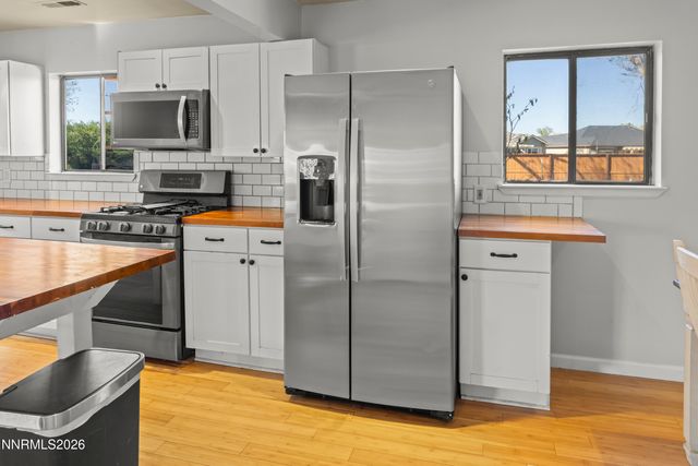 940 Curtis Place, Fernley, NV 89408