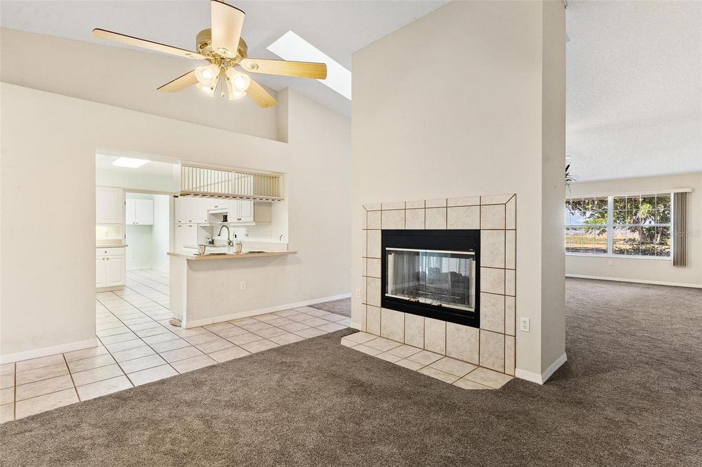 Image 16 of property listing at 911 BEVERLY HARBORS DRIVE 16, Leesburg, FL 34748