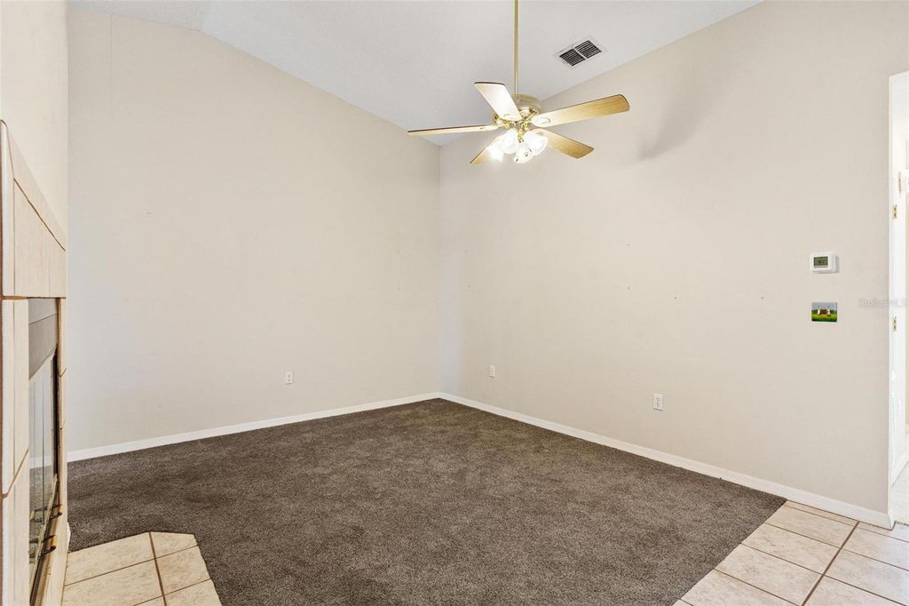 Image 17 of property listing at 911 BEVERLY HARBORS DRIVE 16, Leesburg, FL 34748