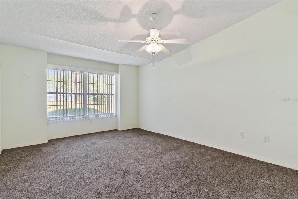 Image 28 of property listing at 911 BEVERLY HARBORS DRIVE 16, Leesburg, FL 34748